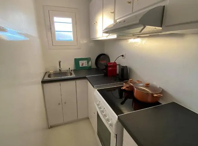 Fabrika Appartament Πανσιόν *